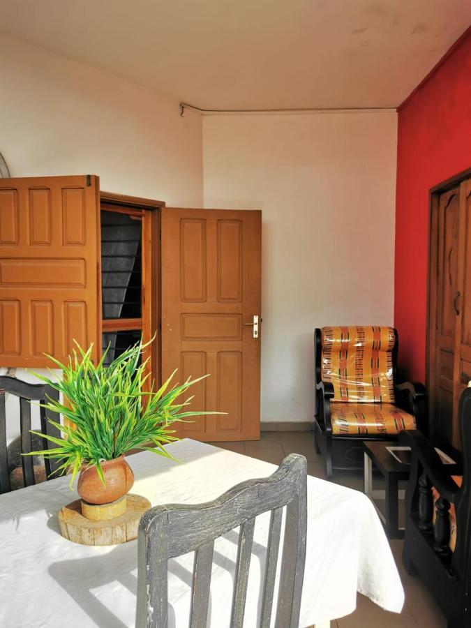 La Maison De Canelya Cotonou Exterior photo